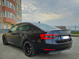 Skoda Superb foto 4