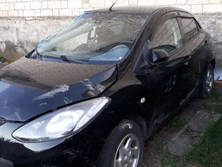 Mazda 2 foto 1