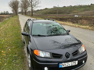 Renault Megane foto 2