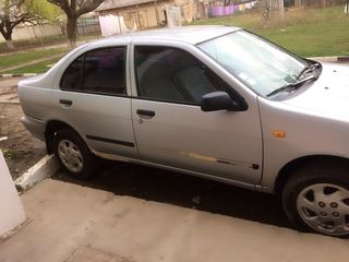 Nissan Almera foto 5