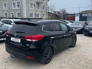 KIA Carens foto 3