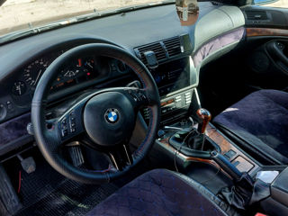 BMW 5 Series foto 9