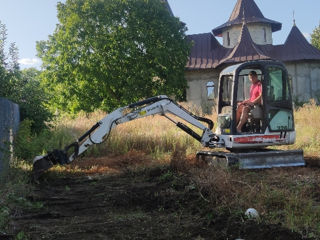 Bobcat, camioane, miniexcavator. foto 9