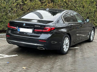 BMW 5 Series foto 3