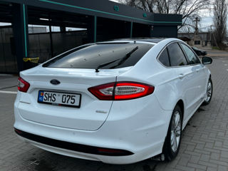 Ford Mondeo foto 4