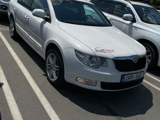 Skoda Superb foto 2