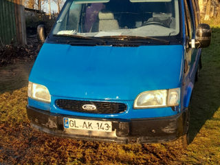 Ford Trasit foto 3