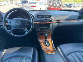 Mercedes E-Class foto 8