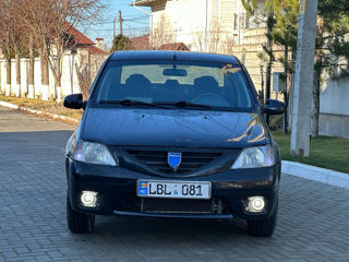 Dacia Logan foto 2