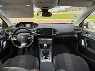 Peugeot 308 foto 8