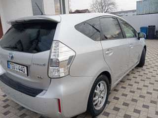 Toyota Prius + foto 5