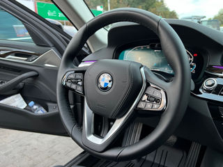 BMW 5 Series foto 12