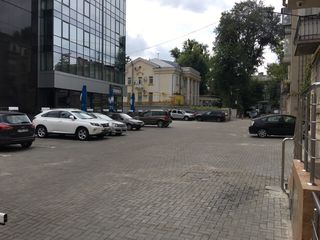 300 euro oficiu cu parcare in centru.Stefan cel Mare/Armeneasca foto 5