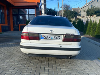 Toyota Carina foto 5