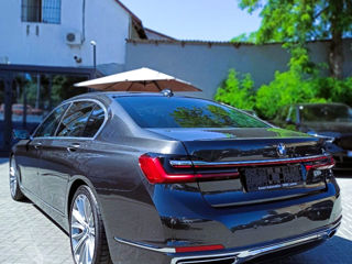 BMW 7 Series foto 6