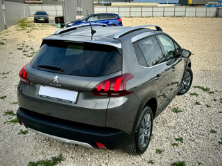 Peugeot 2008 foto 5