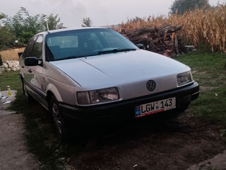 Volkswagen Passat foto 1