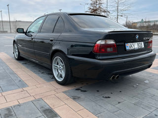 BMW 5 Series foto 4