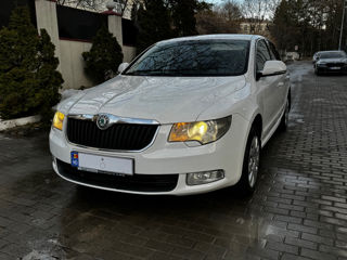 Skoda Superb foto 4