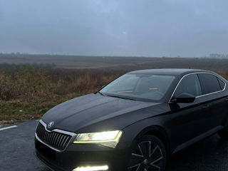 Skoda Superb foto 2