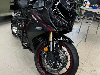 Honda CBR 650R foto 10