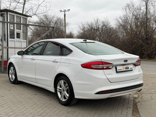 Ford Fusion foto 4