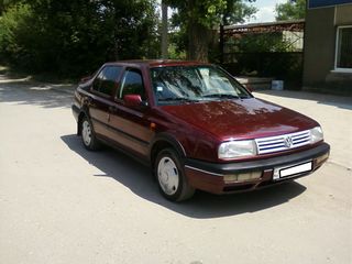 Volkswagen Vento foto 5