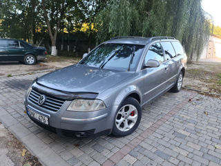 Volkswagen Passat foto 1