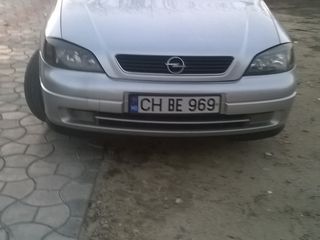 Opel Astra foto 2