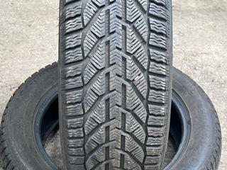 Продам 2 шины 225/55 R17 Taurus Snow (Michelin Group) фото 0