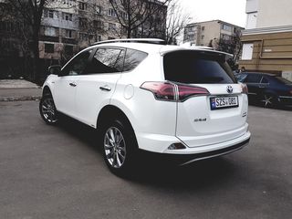 Toyota Rav 4 foto 4