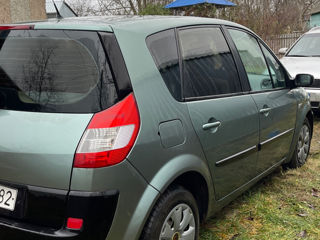 Renault Scenic foto 2