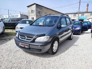 Opel Zafira foto 1