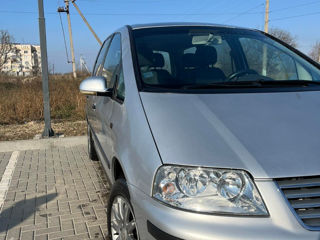 Volkswagen Sharan foto 2