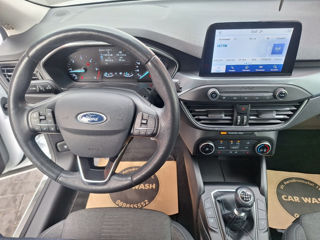 Ford Focus foto 15