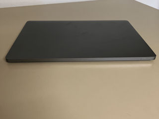 Macbook Pro 16 2019 intel core i7 16Gb/512Gb TouchBar foto 4
