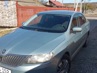 Skoda Rapid foto 2