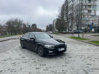 BMW 5 Series foto 3