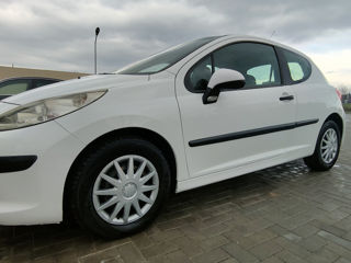 Peugeot 207 фото 4