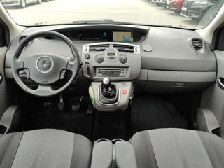 Renault Grand Scenic foto 8