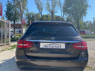 Mercedes C-Class foto 5