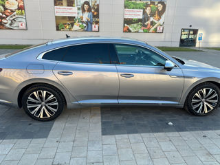 Volkswagen Arteon foto 7