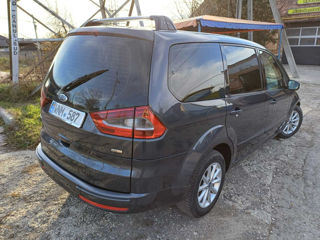 Ford Galaxy foto 3