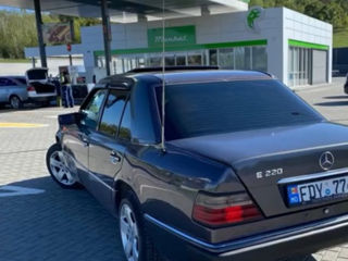 Mercedes Series (W124) foto 6