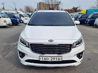 KIA Carnival foto 3