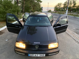 Volkswagen Vento foto 7