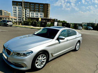 BMW 5 Series foto 2