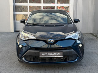 Toyota C-HR foto 2