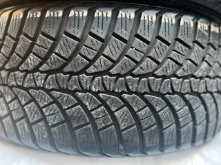 R18 235/45 Kumho WinterCraft foto 2