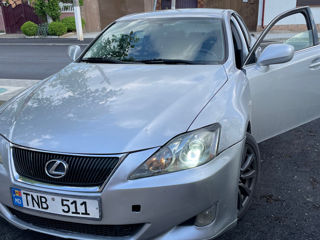 Lexus IS Series